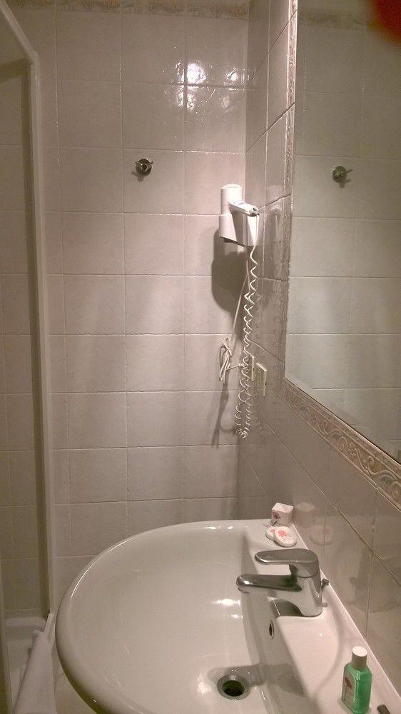 Hotel La Villetta Фьюмичино Экстерьер фото